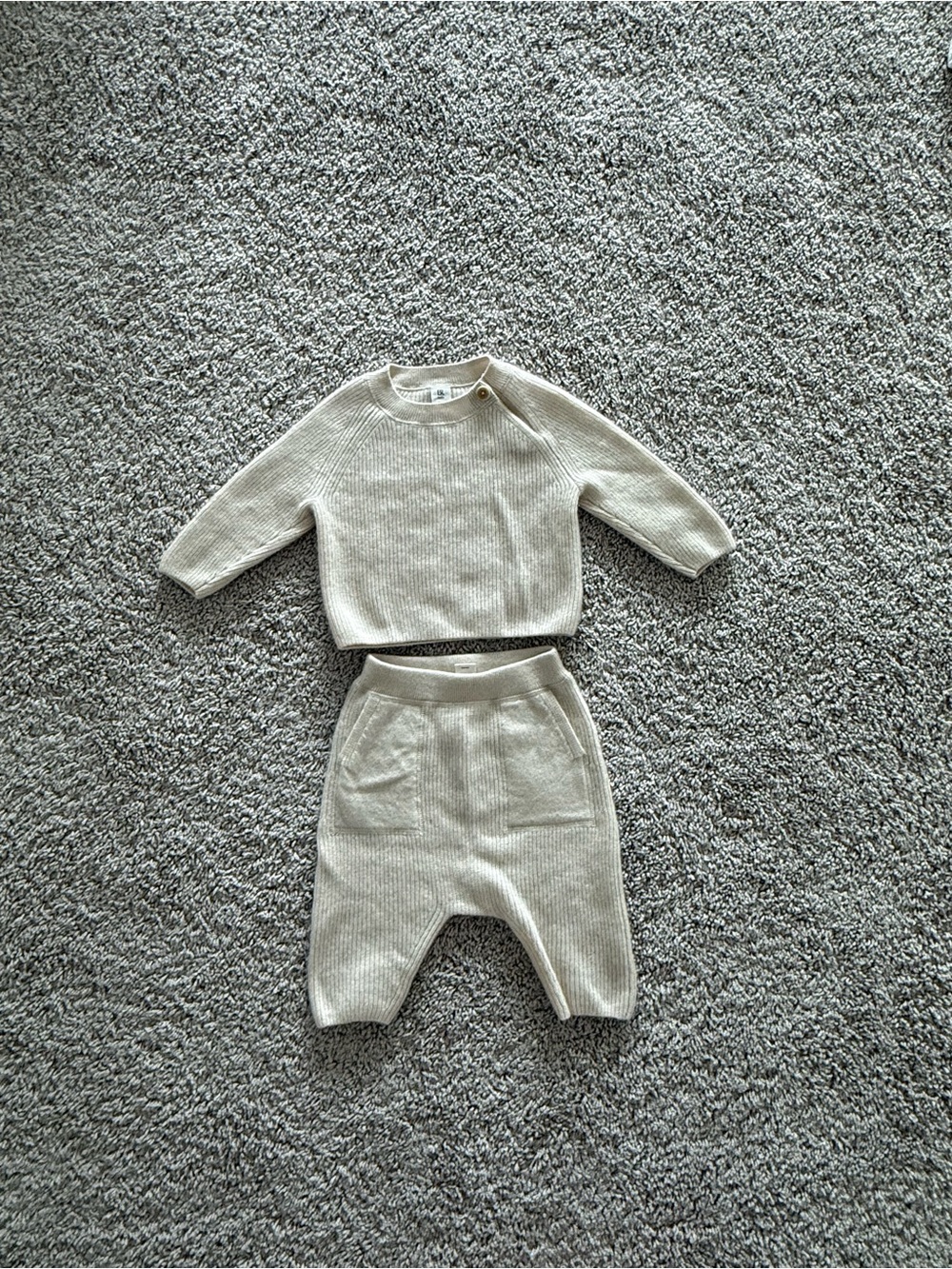 Banana Republic Cream cashmere baby/infant Matching Set